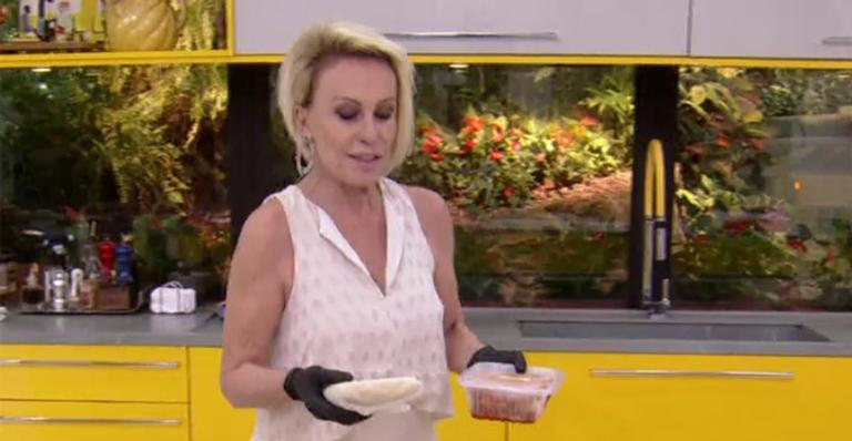 Ana Maria Braga se confunde ao ensinar receita e precisa voltar atrás no ‘Mais Você’