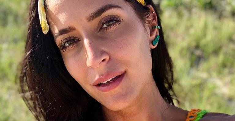 Maria Joana mostra foto rara com o namorado gato