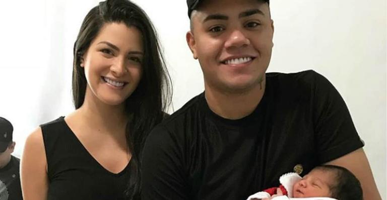 Mãe do filho de Felipe Araújo faz desabafo tocante após novo drama: ”Estou muito triste”