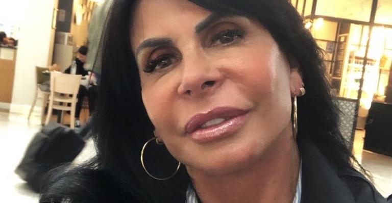 Nas redes, Gretchen responde críticas a post sobre autoaceitação: ”Eu me aceito fazendo plástica”