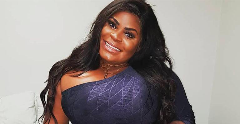 Jojo Todynho ganha presentão de Anitta de R$ 5 mil