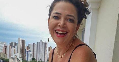Ex-BBB Tereza posa só de lingerie: “Que sirva de inspiração”