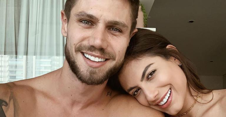 Mari Gonzalez e Jonas Sulzbach voltam a ser crianças com filtro de aplicativo: “Vamos namolar”