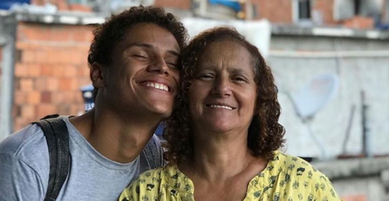 Ex-BBB Danrley comove fãs ao contar dura lição ensinada pela mãe