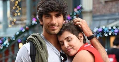 Internauta diz que marido de Deborah Secco é afeminado e ela rebate: “Mico”