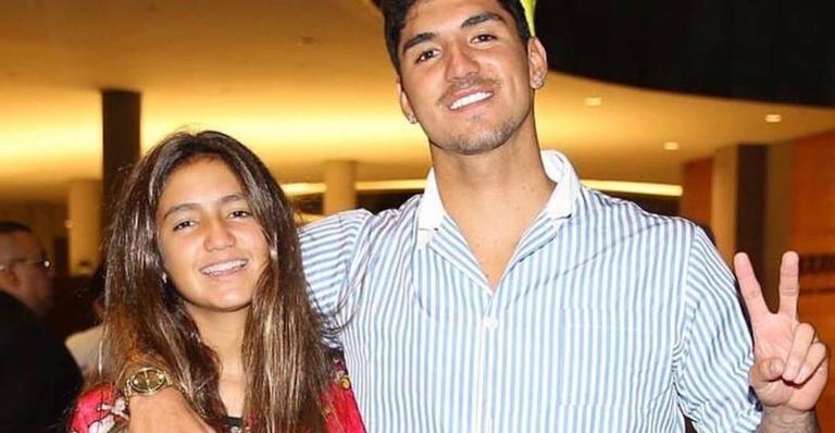 Gabriel Medina celebra aniversário da irmã mais nova com mensagem comovente