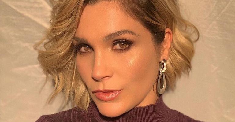 Flávia Alessandra choca fãs ao exibir corpão em Portugal: ”Sereia”