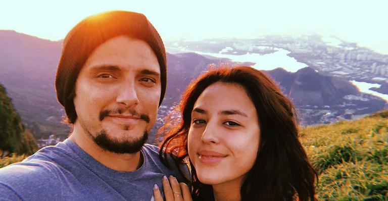 Yanna Lavigne celebra o primeiro aniversário de casamento