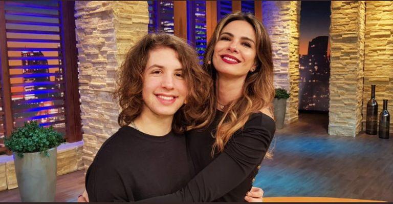 Luciana Gimenez celebra aniversário do filho, Lucas: ‘‘Você é meu sol’’