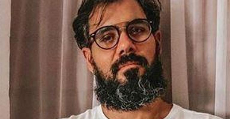 Juliano Cazarré encanta ao compartilhar clique com filho mais novo: “Preguicinha”