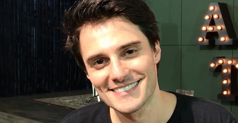 Hugo Bonemer surge irreconhecível no Show dos Famosos e choca os fãs