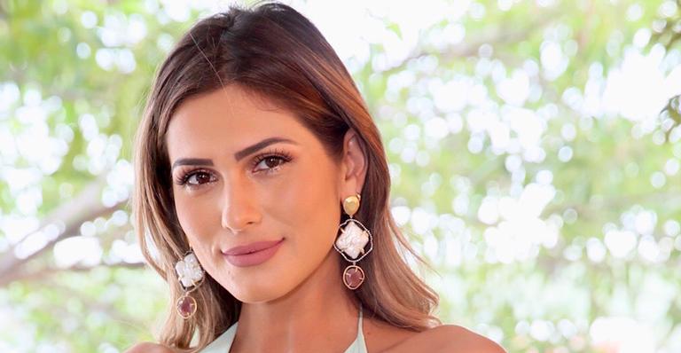 Lívia Andrade arrasa com look sexy e deslumbrante no casamento de Carlinhos Maia