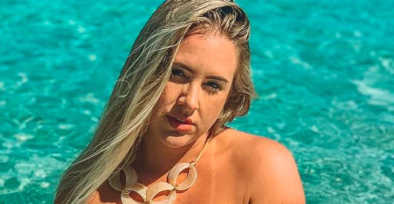 Ex-BBB Patrícia Leitte posa de biquíni mínimo e leva fãs ao delírio: ”Você é um espetáculo”