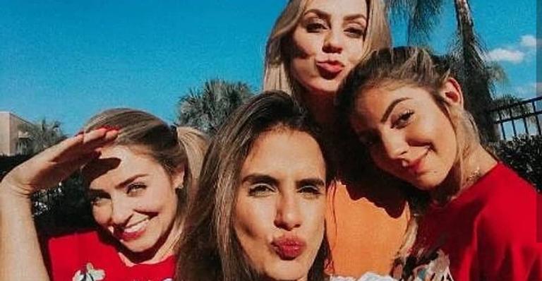 Ex-BBBs Paula, Hariany, Isabella e Carol Peixinho fazem a farra em Orlando