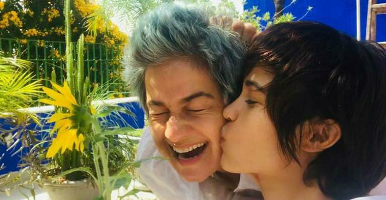 Nanda Costa publica momento de intimidade ao lado da namorada, Lan Lahn: ”Minha Deusa do amor”