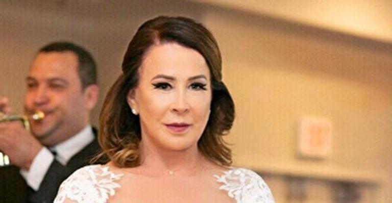 Zilu Camargo surge vestida de noiva e publica desabafo misterioso: ”É preciso aceitar a vontade de Deus”
