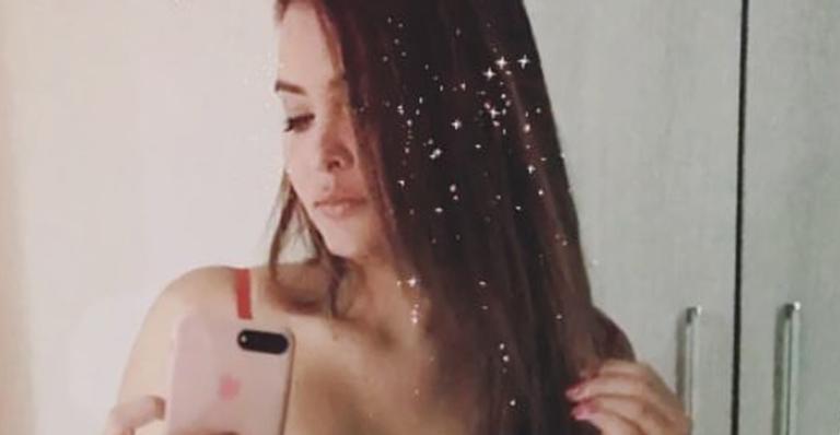Geisy Arruda sensualiza de pijama mínimo durante viagem à Pernambuco: ”Avisa que eu cheguei”