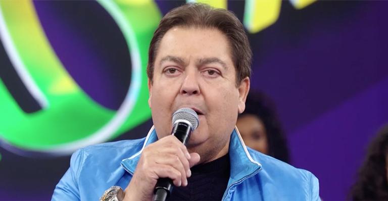 Ao vivo, Faustão manda recado político e cita Bolsonaro: ”Para onde vai a humanidade?”