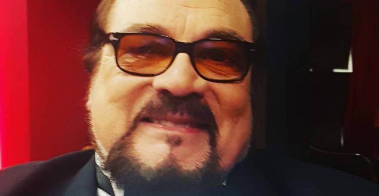 Rubens Ewald Filho é internado em estado grave após queda