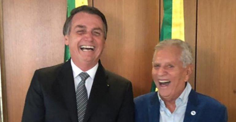 Carlos Alberto de Nóbrega visita Presidente Bolsonaro: ‘‘Estou emocionado’’