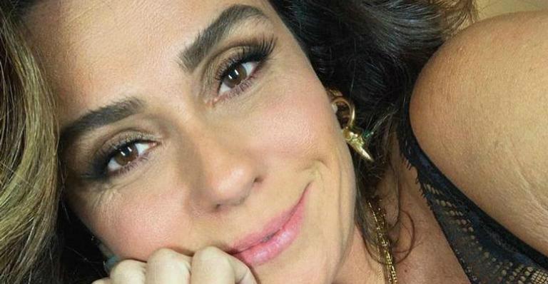 Fofura! Giovanna Antonelli divide raro clique com as filhas gêmeas em momento ínitimo