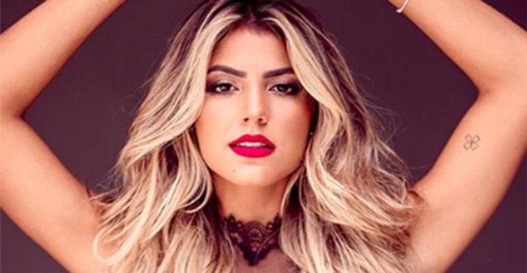 Ex-BBB Hariany surge de lingerie provocante e causa nas redes sociais: ”Chama o SAMU”