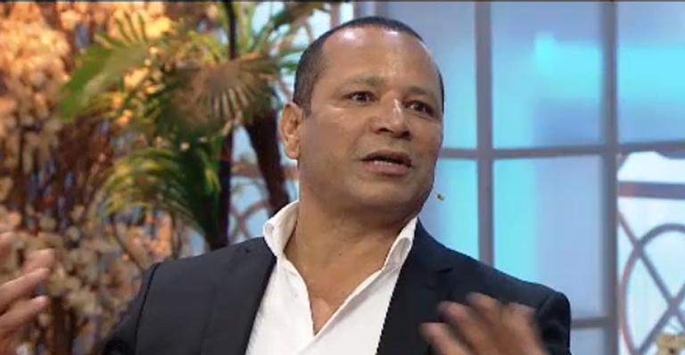 Pai de Neymar surge na TV para defender o filho: ”Estamos tranquilos”