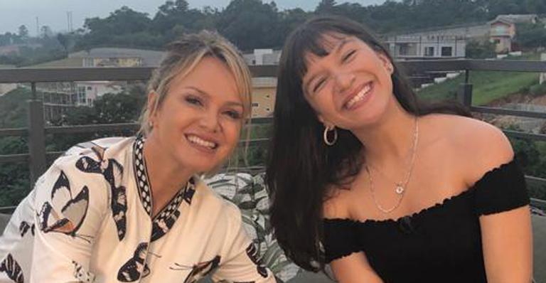 Priscila Alcântara abre sua mansão para Eliana e programa bate recordes de audiência