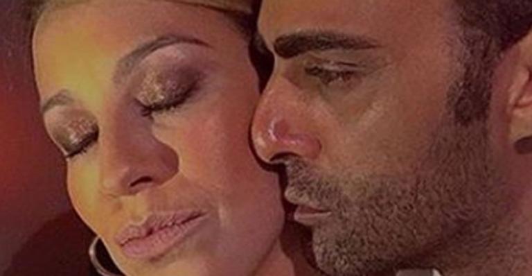 Luana Piovani surge em clima de romance e ganha declaração de amor de bonitão