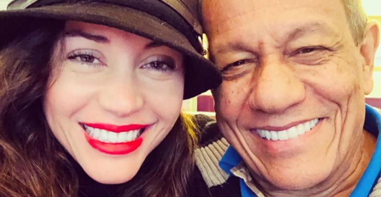 Maria Melilo revela mentira do namorado, 39 anos mais velho: ”Não parece”