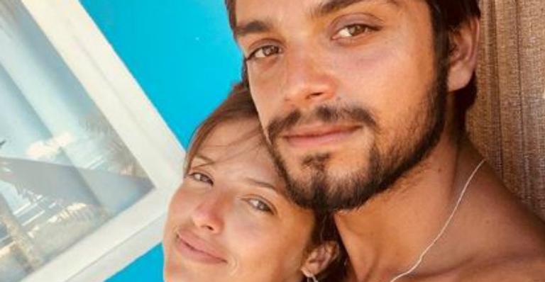 Agatha Moreira emociona com homenagem para Rodrigo Simas: ‘‘Livres para ser’’
