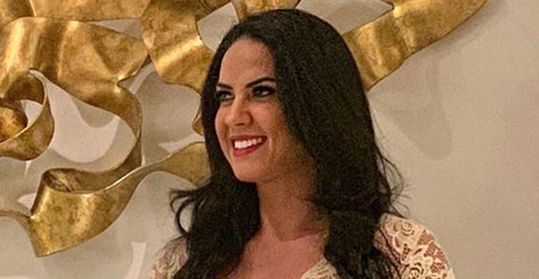 Graciele Lacerda arremata look com bolsa e sapato avaliados em mais de R$ 20 mil