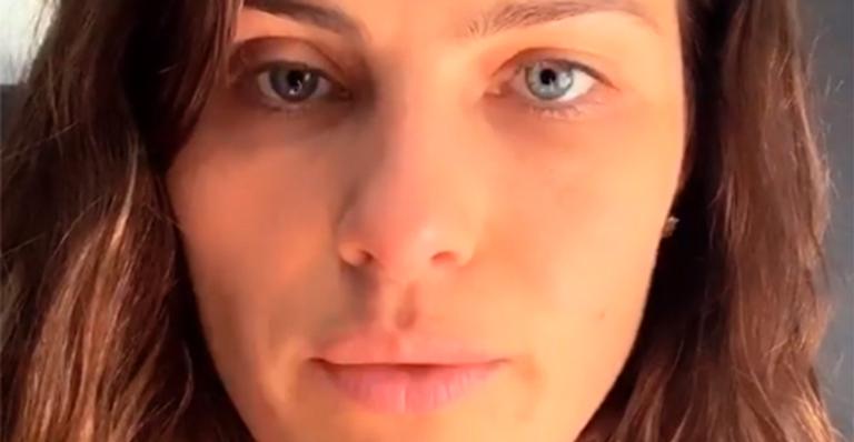 Isabeli Fontana revela doença do filho e faz alerta aos fãs