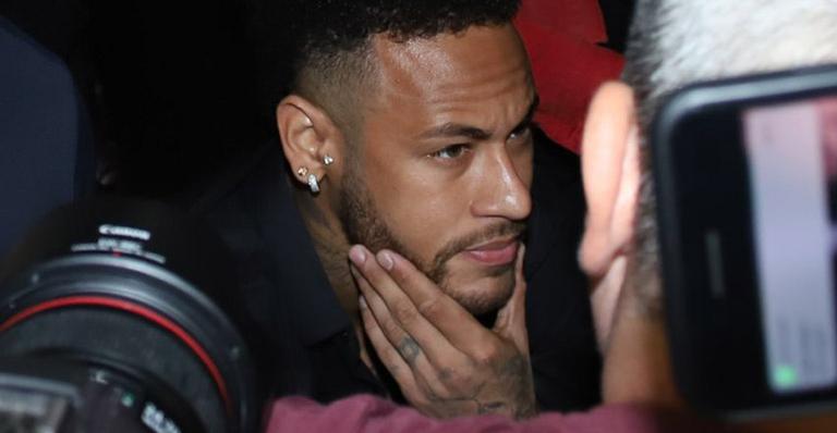 Neymar Jr chega na delegacia para depor no inquérito de divulgação de imagens íntimas