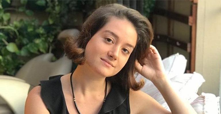 Ex-atriz de Malhação surge totalmente nua em foto ousada