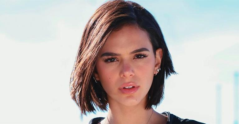 Bruna Marquezine passa por terremoto nos EUA: ‘Estou assustada’