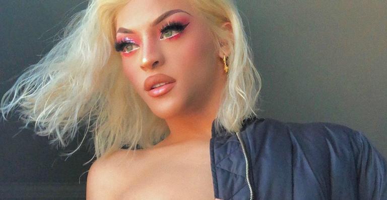 Pabllo Vittar é elogiada ao surgir de topless e de calcinha cavada