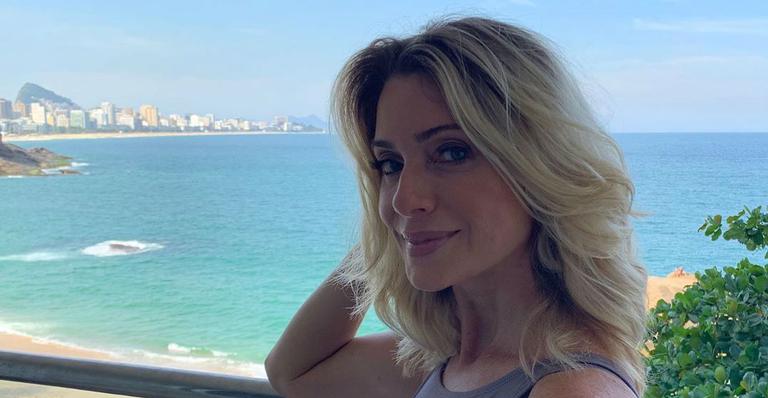 Letícia Spiller comemora aniversário e enfatiza empoderamento feminino