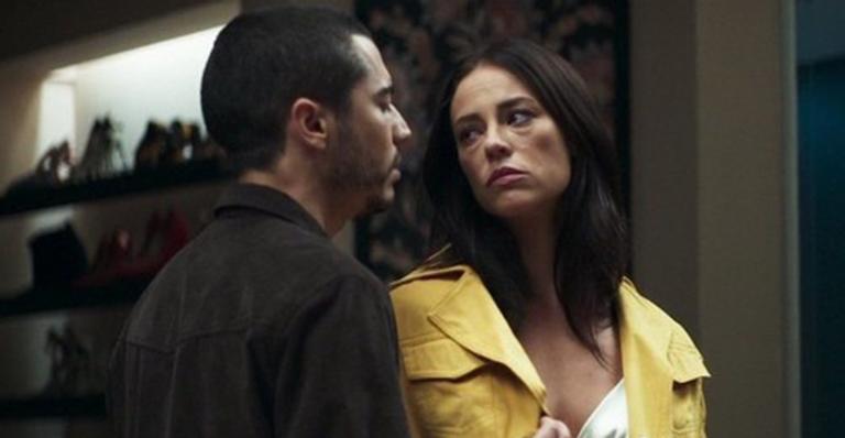 A Dona do Pedaço: Camilo humilha Vivi Guedes no altar após traição: ”Vagabunda”