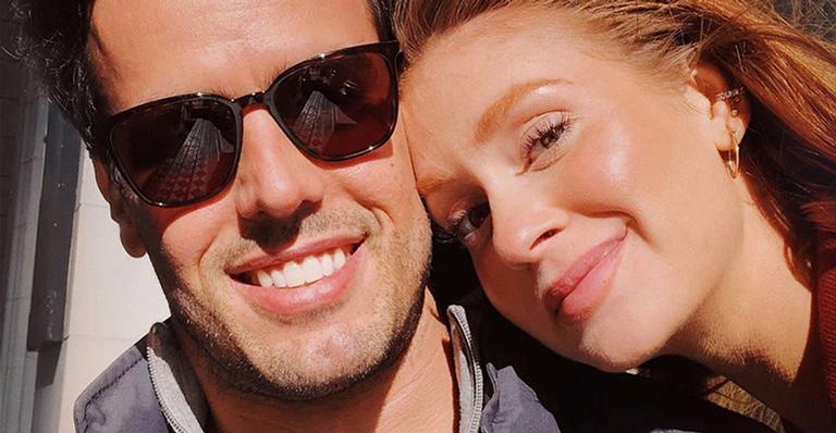 Marina Ruy Barbosa curte viagem romântica com o marido, Alexandre Negrão