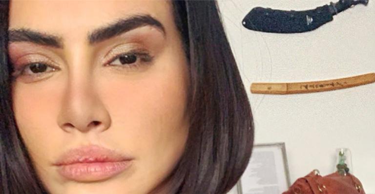Cleo faz carão na web e avisa: ”Fofa, mas psicopata”
