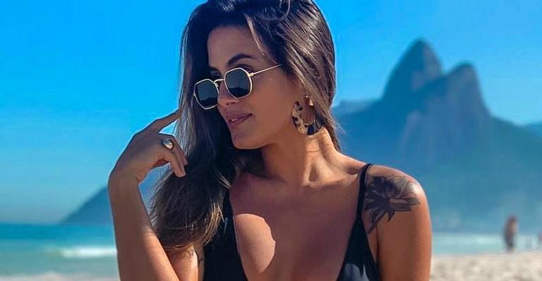Carol Peixinho sensualiza nas praias do Rio de Janeiro com biquíni ousado