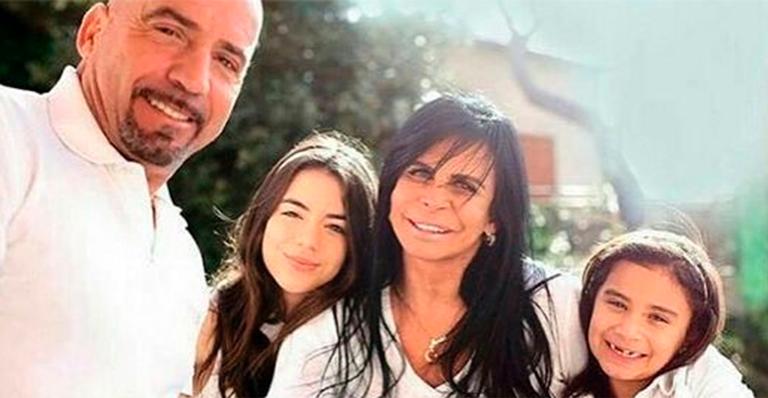 No Brasil gravando A Dona do Pedaço, Gretchen desabafa sobre saudades de Portugal