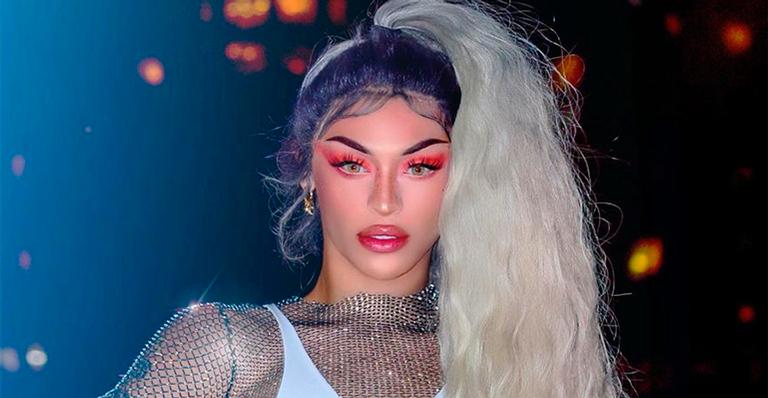 Flagra! Pabllo Vittar beija boy misterioso em boate em Nova York