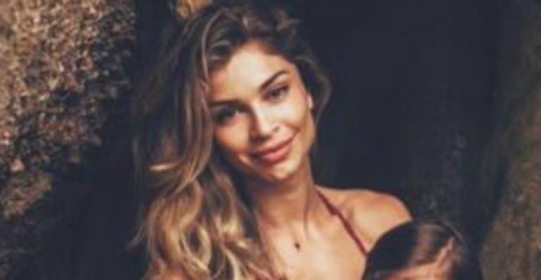 Grazi Massafera encanta seguidores ao fazer rara aparição com a filha: ”Amor”