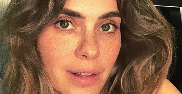 Carolina Dieckmann pega pesado em treino ao lado de amigos