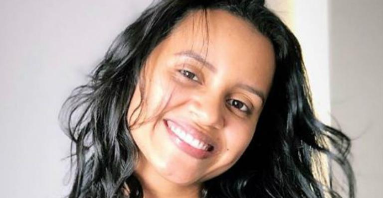 Ex-BBB Gleici Damasceno posa para ensaio e fãs notam: ”Não dá pra esconder a cara de triste”