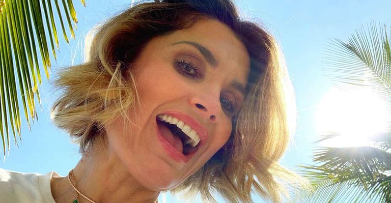 Flávia Alessandra vai ao salão de beleza e se surpreende: “Alguém me explica o que é isso?”