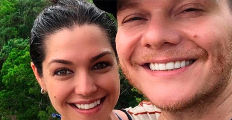Thais Fersoza celebra volta de Michel Teló ao The Voice Brasil: ”Arrebenta!”