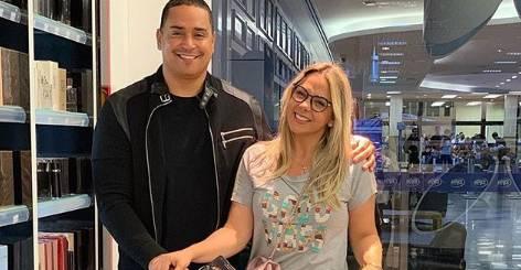 Carla Perez e Xanddy curtem viagem em família
